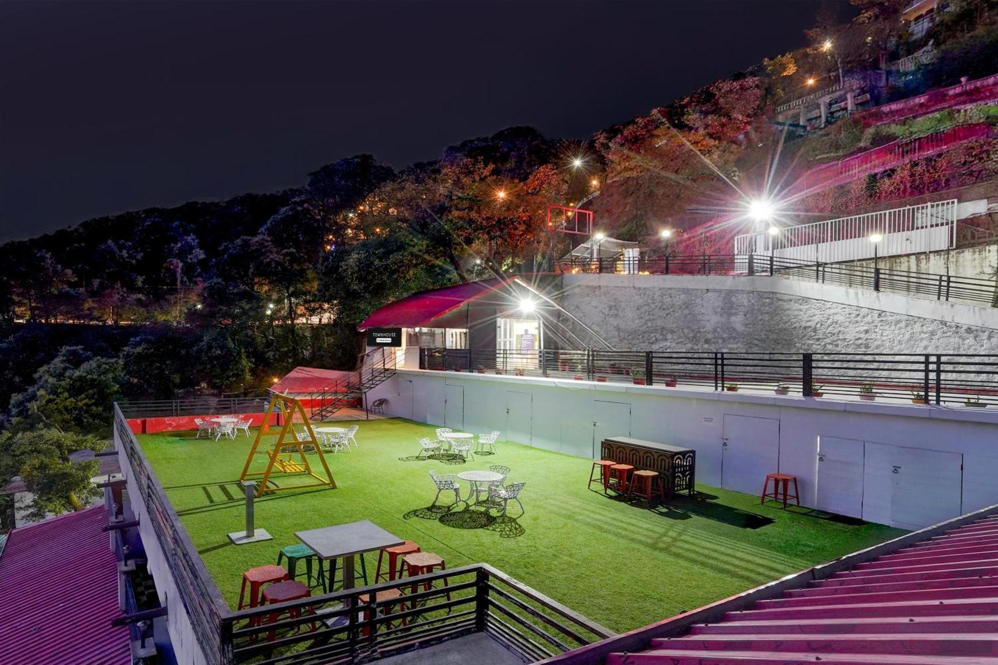 Super Townhouse Mall Road Near Library Chowk Mussoorie Zewnętrze zdjęcie