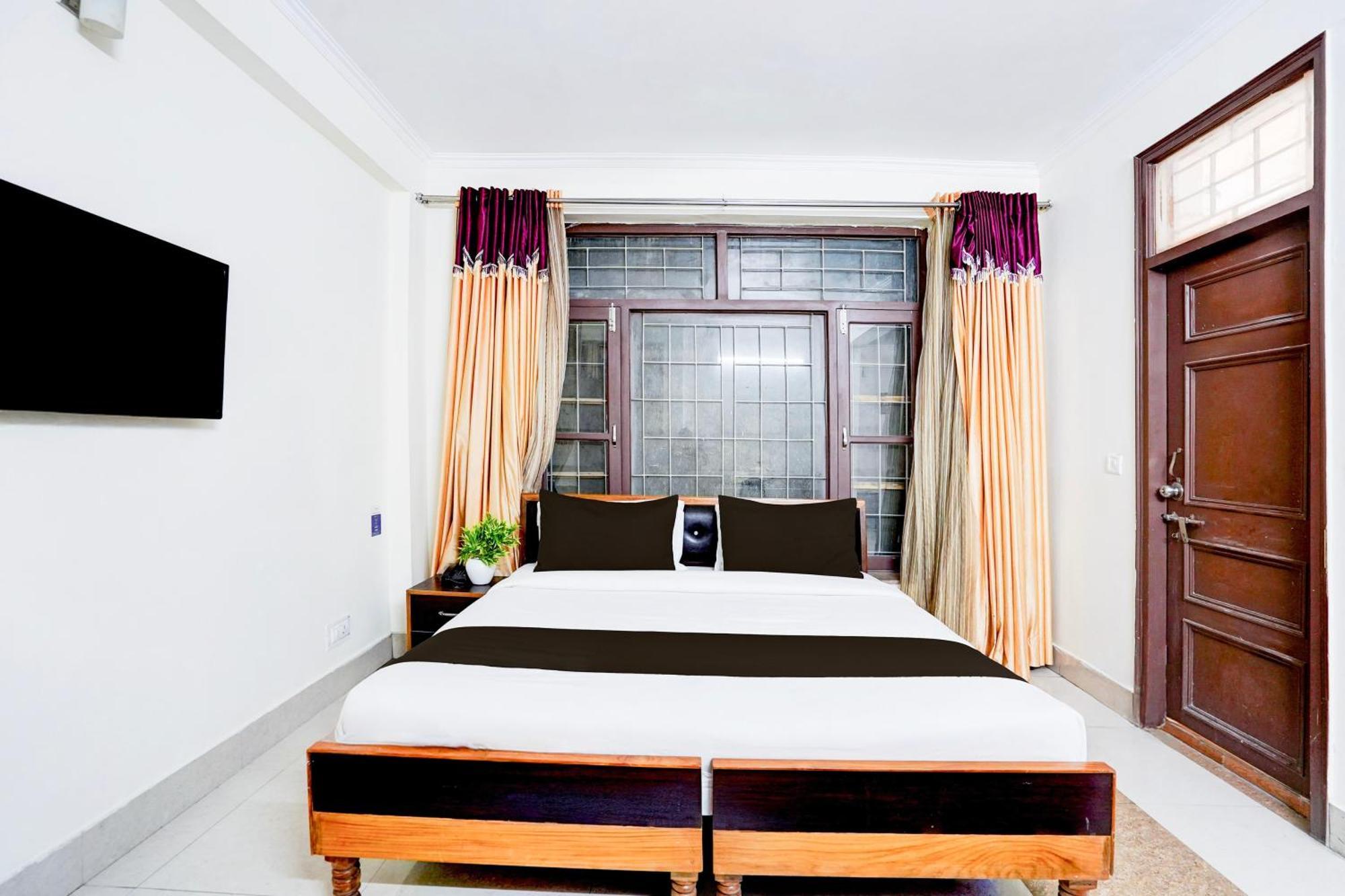 Super Townhouse Mall Road Near Library Chowk Mussoorie Zewnętrze zdjęcie